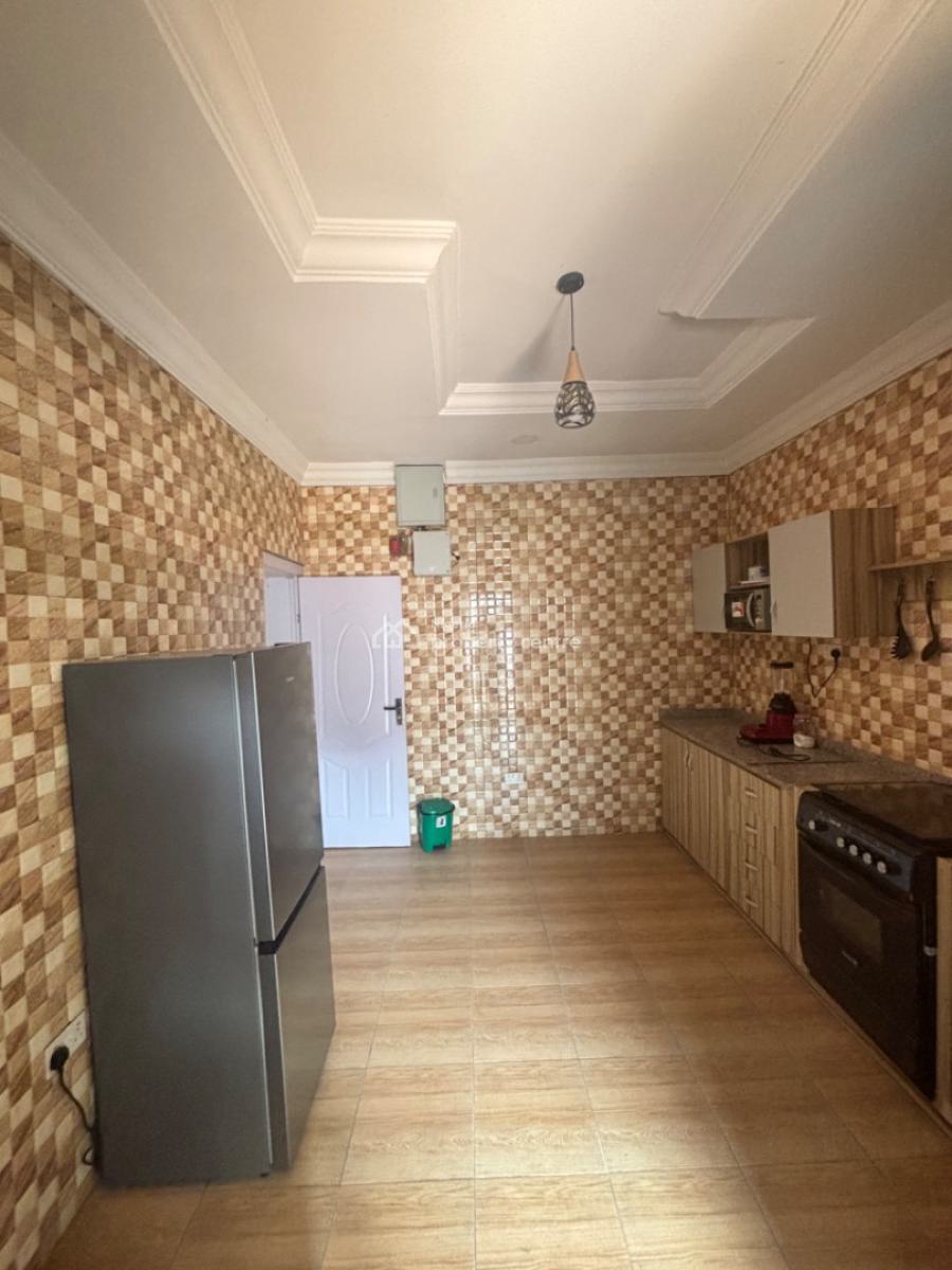 Lovely 2 Bedroom Apartment, Egbeda, Alimosho, Lagos, Flat / Apartment Short Let