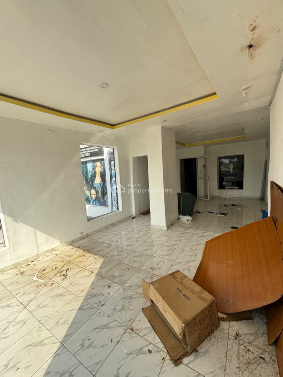 Self Serviced 78sqm Space Available (facing The Road), Lekki Phase 1, Lekki, Lagos, Plaza / Complex / Mall for Rent