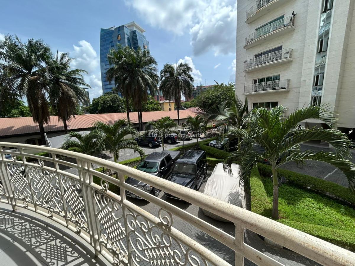 Spacious and Well-appointed 4-bedroom Apartment, Old Ikoyi, Ikoyi, Lagos, Flat / Apartment for Rent