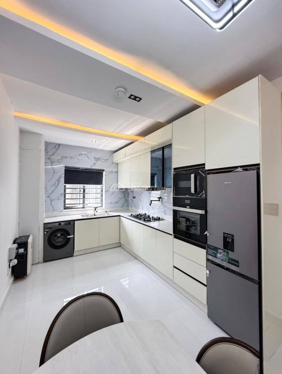 Newly Built 3 Bedroom Apartment, Lekki Phase 1, Lekki, Lagos, Flat / Apartment for Sale