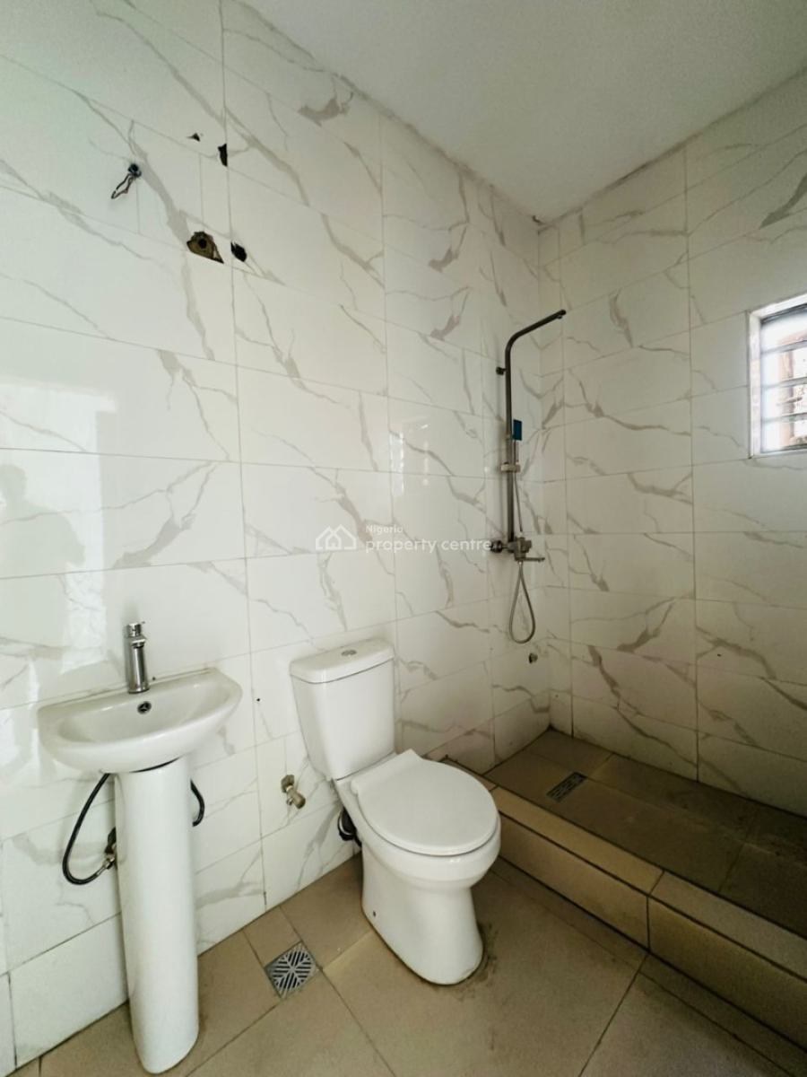 New 3 Bedroom Flat, Ologolo, Lekki, Lagos, Flat / Apartment for Rent