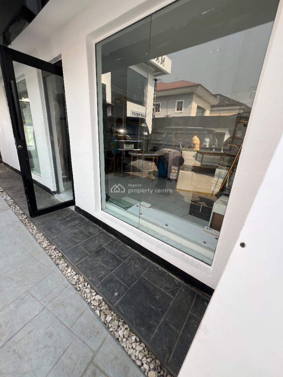 Shop Space Ground Floor Facing Road, Lekki Phase 1, Lekki, Lagos, Shop for Rent