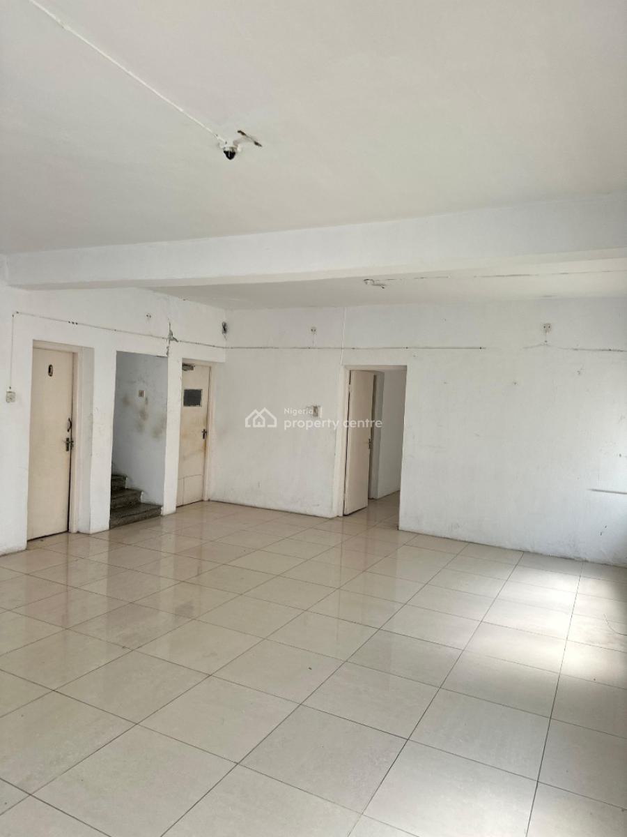 5 Bedroom Duplex with 2 Rooms Bq on a 390sqm Land, Off Awolowo Road, Ikoyi, Lagos, Detached Duplex for Sale