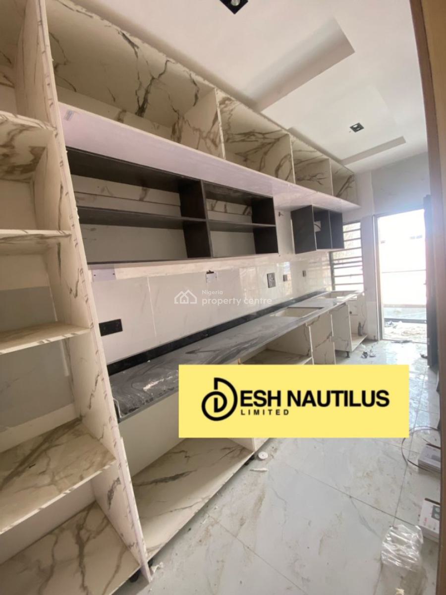 Lovely 2 Bedroom Apartment, Orchid Road, Lekki Expressway, Lekki, Lagos, Flat / Apartment for Sale