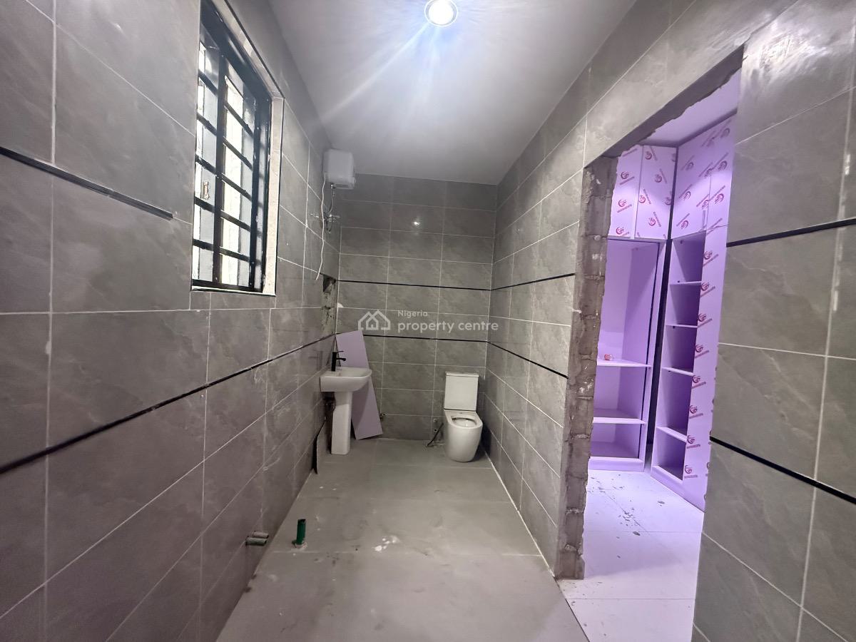 Brand New 4 Bedroom Semi Detached Duplex with Bq for Distress, Lekki Scheme 2 Estate,ogombo Road, Ogombo, Ajah, Lagos, Semi-detached Duplex for Sale