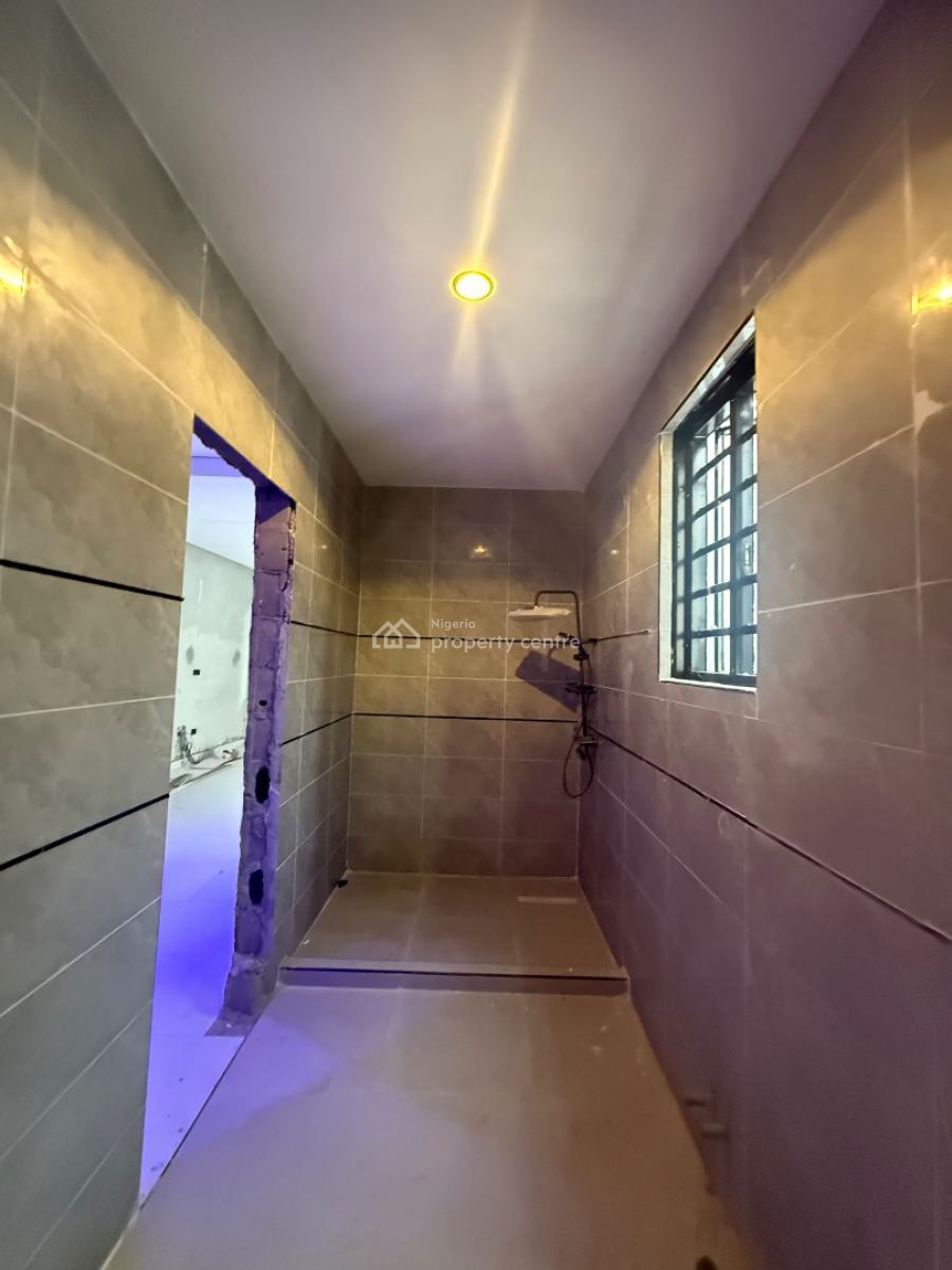 Brand New 4 Bedroom Semi Detached Duplex with Bq for Distress, Lekki Scheme 2 Estate,ogombo Road, Ogombo, Ajah, Lagos, Semi-detached Duplex for Sale
