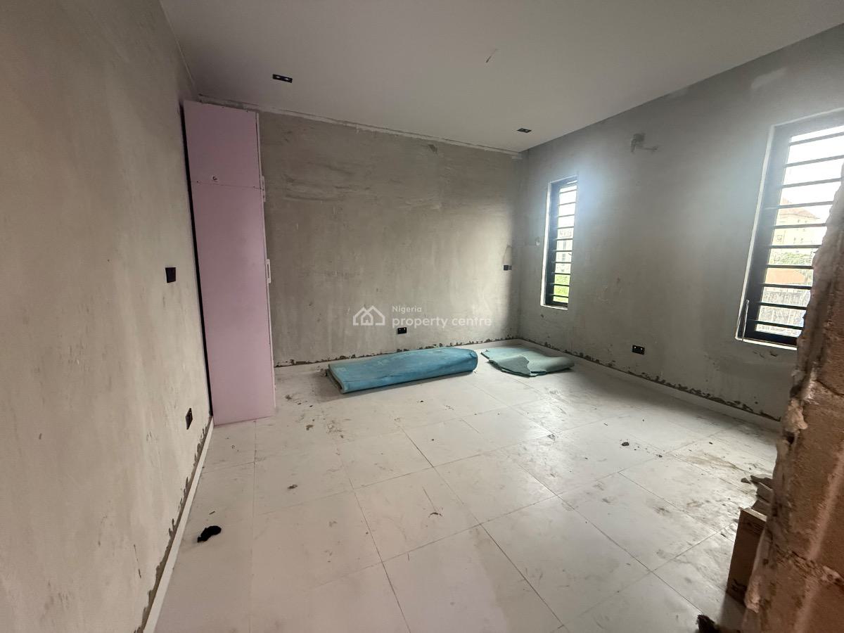 Brand New 4 Bedroom Semi Detached Duplex with Bq for Distress, Lekki Scheme 2 Estate,ogombo Road, Ogombo, Ajah, Lagos, Semi-detached Duplex for Sale