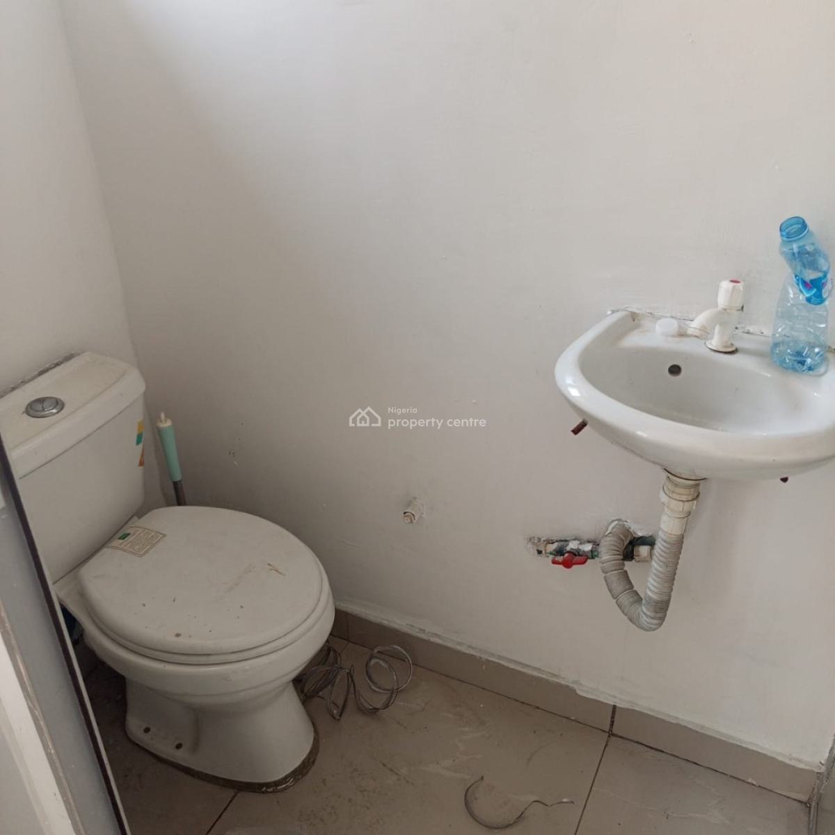 Sharp Shop, Ado Road, Ajah, Lagos, Shop for Rent