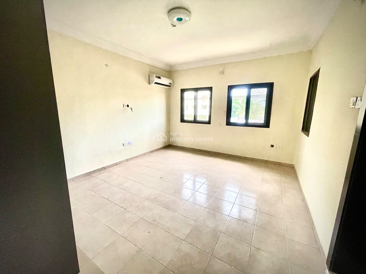 3 Bedrooms +1bq Apartments, Lekki Phase 1, Lekki, Lagos, Flat / Apartment for Rent