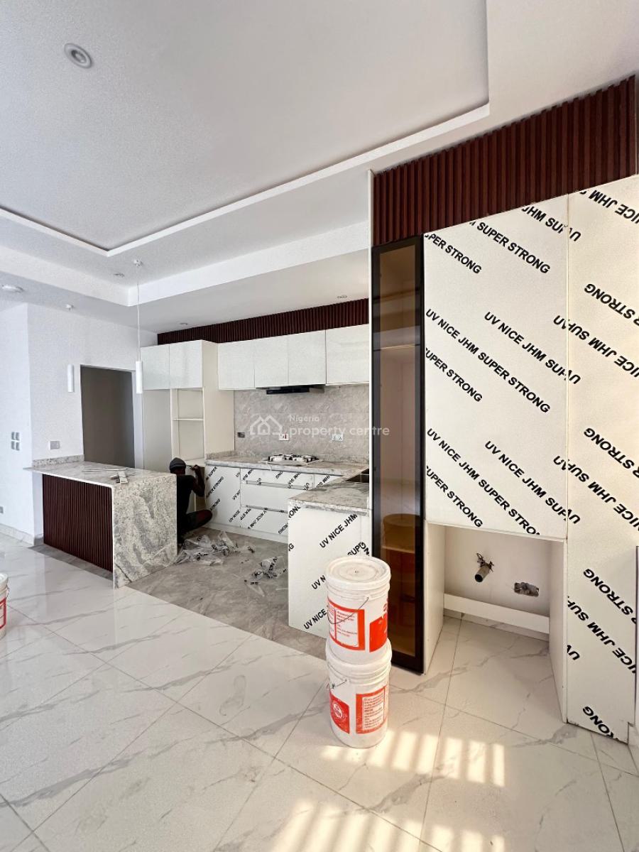 Contemporary 3 Bedroom Apartment Suitable for Investment, Lekki Phase 1, Lekki, Lagos, Flat / Apartment for Sale