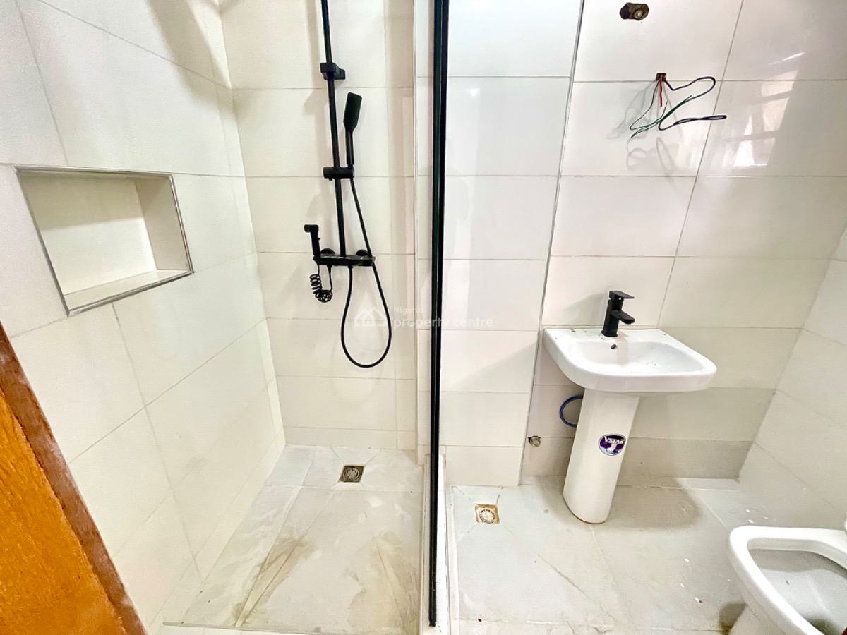 Brand New 2 Bedrooms Apartment, Lekki Phase 1, Lekki, Lagos, Flat / Apartment for Sale