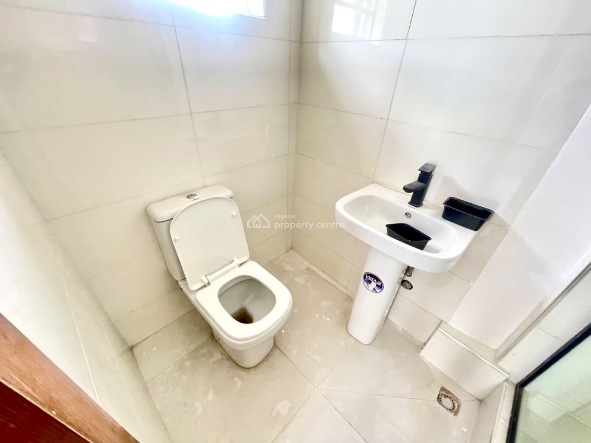 Brand New 2 Bedrooms Apartment, Lekki Phase 1, Lekki, Lagos, Flat / Apartment for Sale