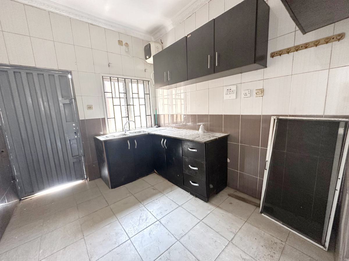 Luxury 2 Bedroom Apartment, Omole Phase 2, Ikeja, Lagos, Flat / Apartment for Rent