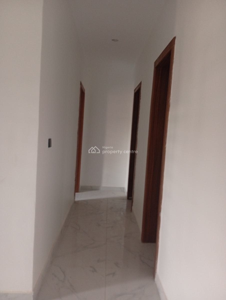 Luxury 3 Bedrooms Flat, Off Ogombo Road, Lekki Phase 2, Lekki, Lagos, Flat / Apartment for Sale