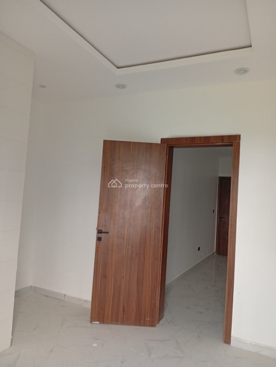 Luxury 3 Bedrooms Flat, Off Ogombo Road, Lekki Phase 2, Lekki, Lagos, Flat / Apartment for Sale