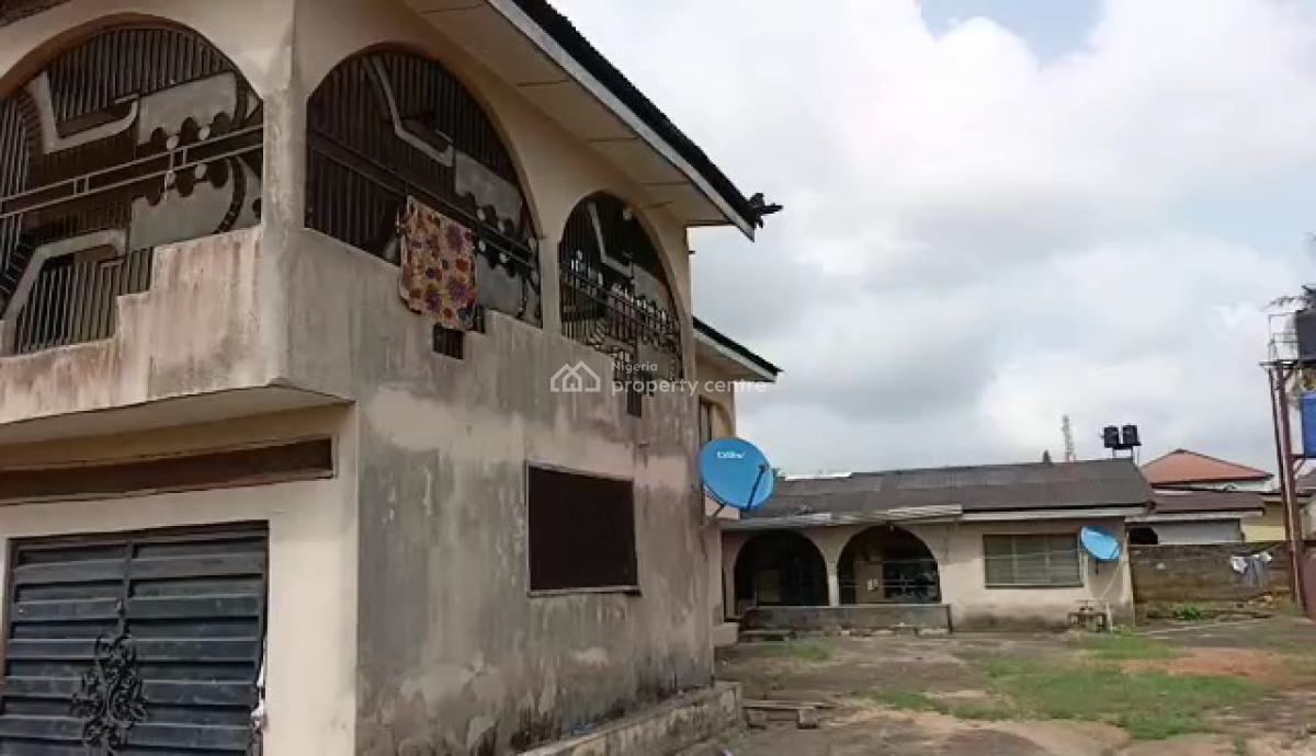 9 Bedrooms Duplex, 2 Bedrooms Bq 100ft By 100ft Land, Etete Road, Gra, Off Sapele Road, Benin, Oredo, Edo, Detached Duplex for Sale