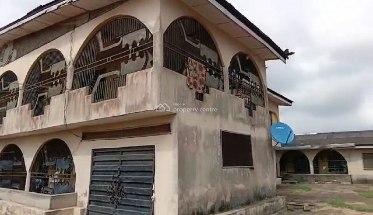 9 Bedrooms Duplex, 2 Bedrooms Bq 100ft By 100ft Land, Etete Road, Gra, Off Sapele Road, Benin, Oredo, Edo, Detached Duplex for Sale