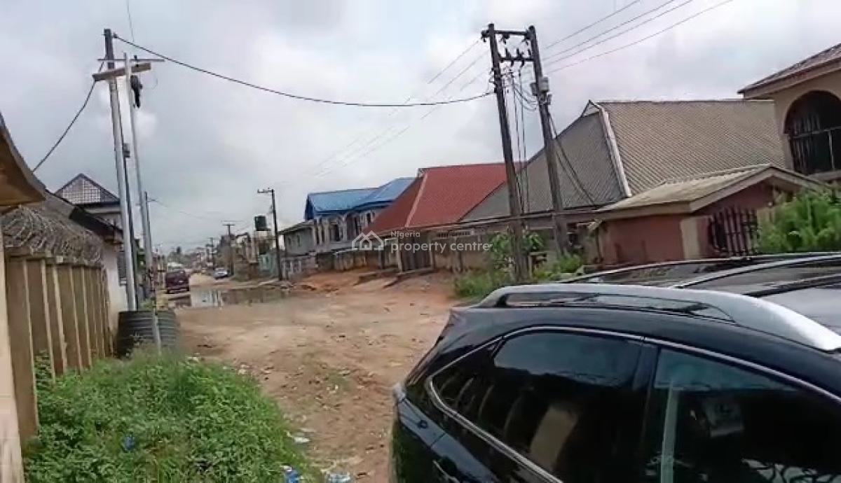 9 Bedrooms Duplex, 2 Bedrooms Bq 100ft By 100ft Land, Etete Road, Gra, Off Sapele Road, Benin, Oredo, Edo, Detached Duplex for Sale