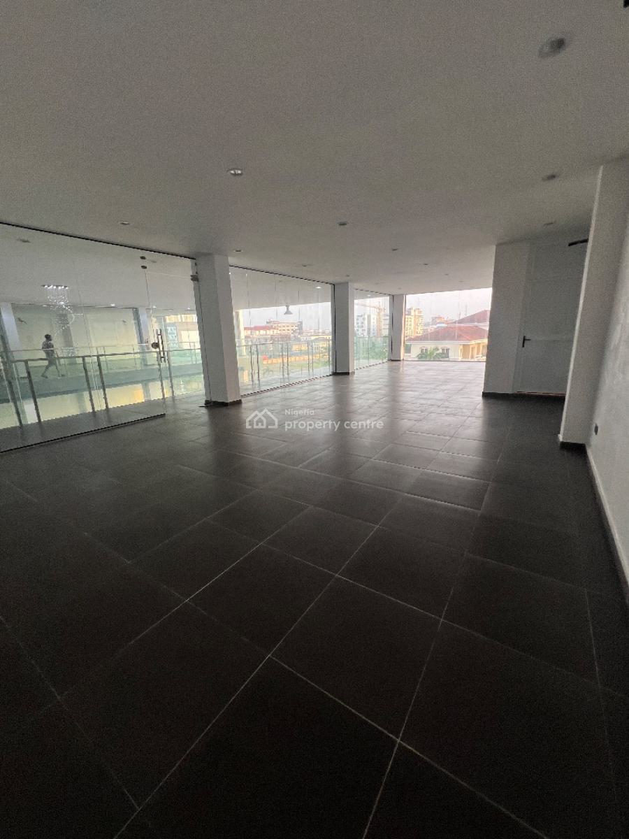 127sqm of Shop Space on Admiralty Way Upstairs, Admiralty Way Lekki Phase 1, Lekki Phase 1, Lekki, Lagos, Shop for Rent