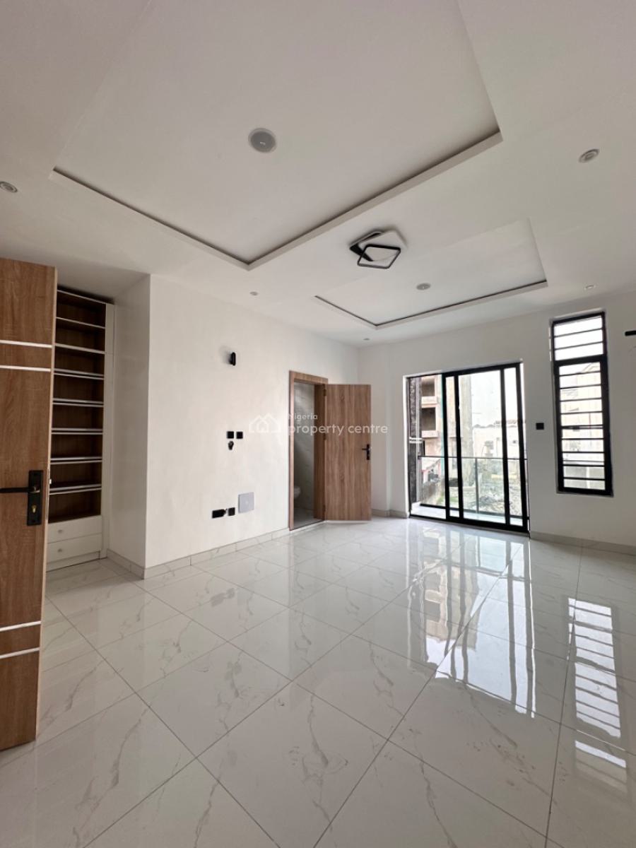 Clean 3 Bedroom Duplex, Chevron Side, Lekki, Lagos, Terraced Duplex for Sale