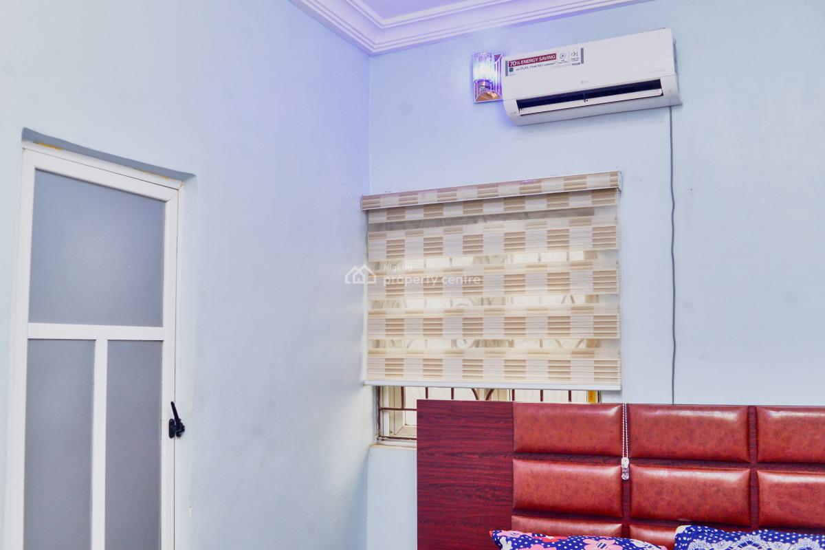 3 Bedrooms Apartment, St Marys Junction, By Accunalysis Diagnostic Center, Nnewi, Anambra, Flat / Apartment Short Let