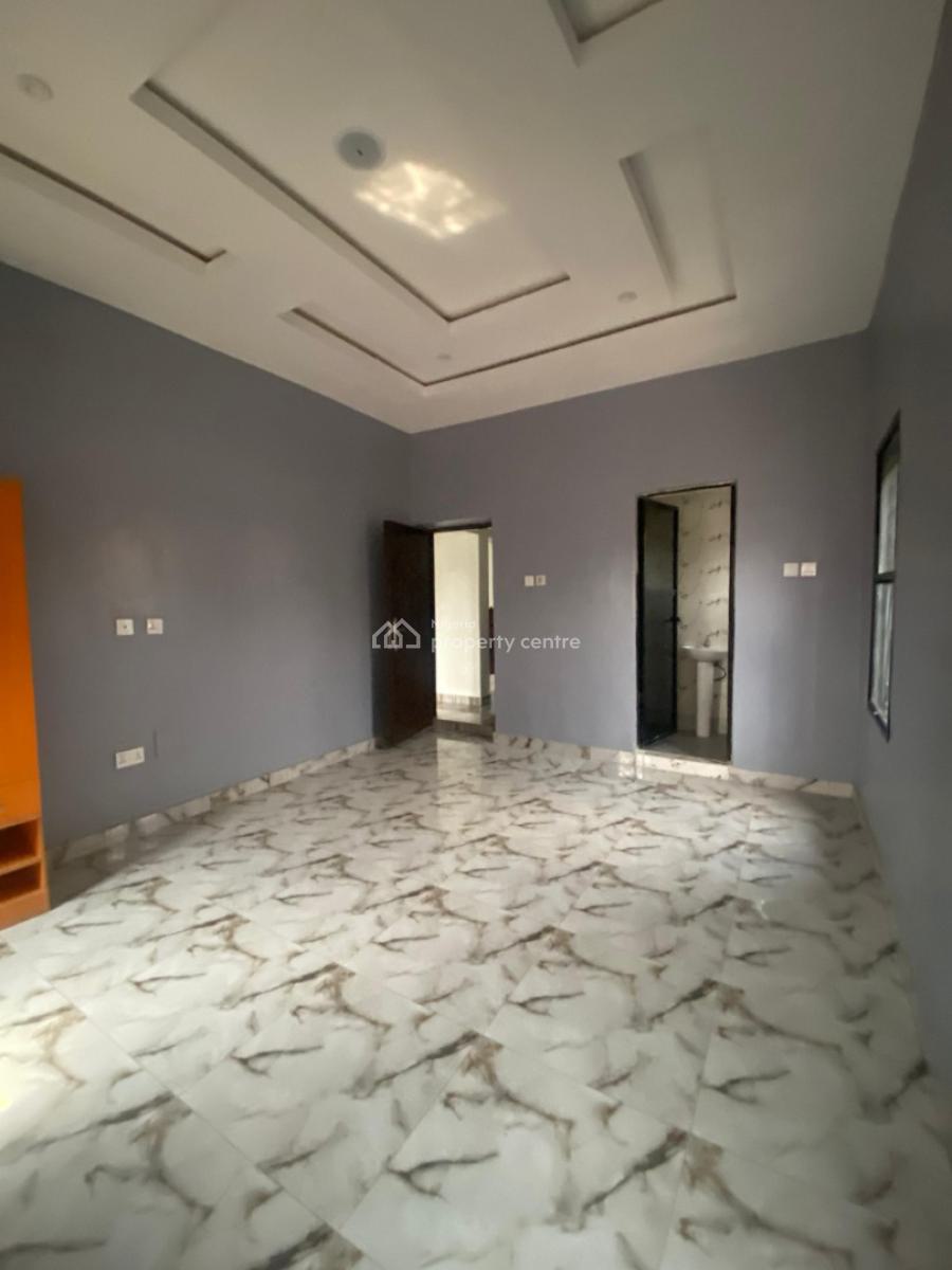 Relatively New 2 Bedeooms Flat, Off Goodluck Street, Ori-oke, Ogudu, Lagos, Flat / Apartment for Rent