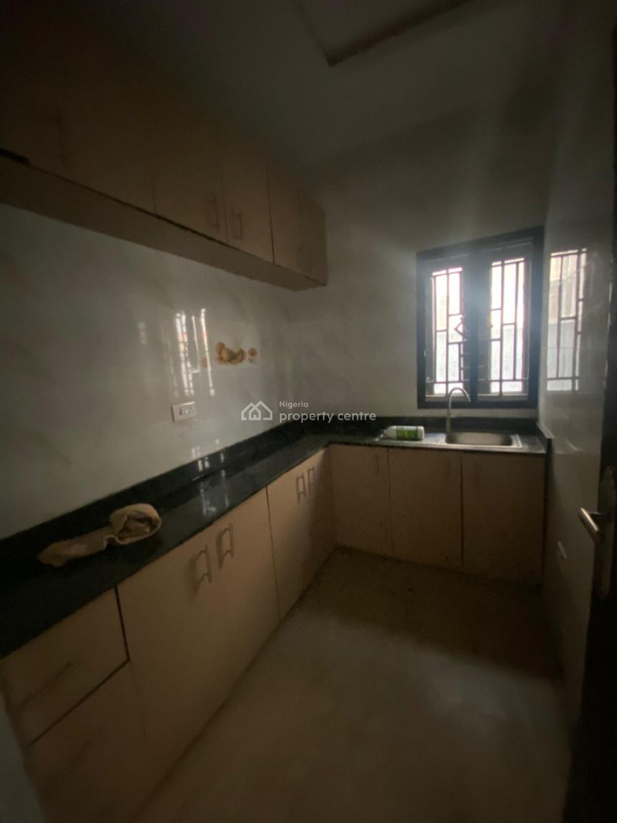 Relatively New 2 Bedeooms Flat, Off Goodluck Street, Ori-oke, Ogudu, Lagos, Flat / Apartment for Rent