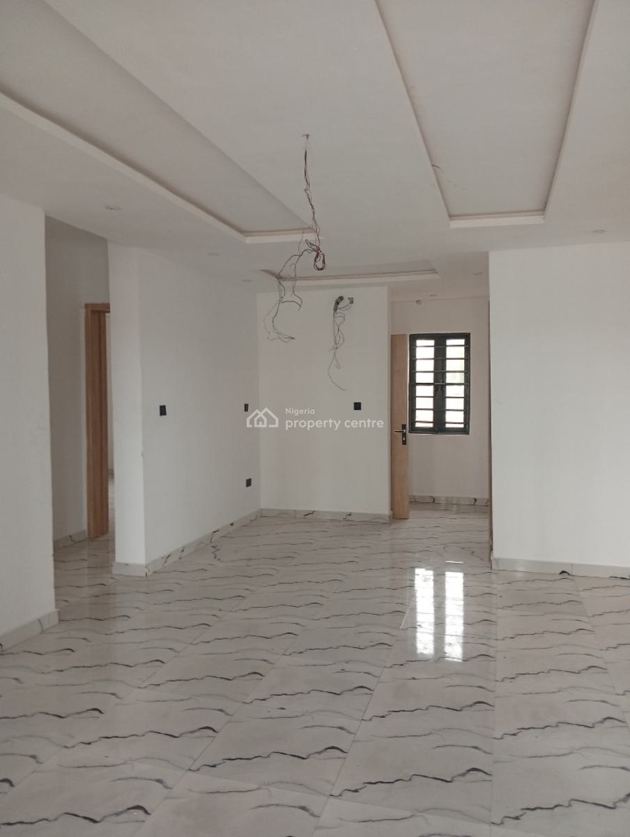 Newly Built 2 Bedrooms Flat, Off Muiz Banire Street, Lekki Phase 2, Lekki, Lagos, Flat / Apartment for Sale