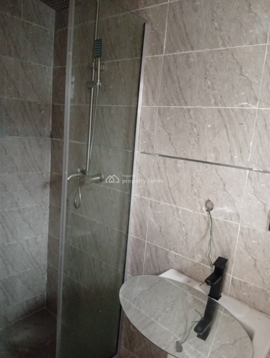 Newly Built 2 Bedrooms Flat, Off Muiz Banire Street, Lekki Phase 2, Lekki, Lagos, Flat / Apartment for Sale