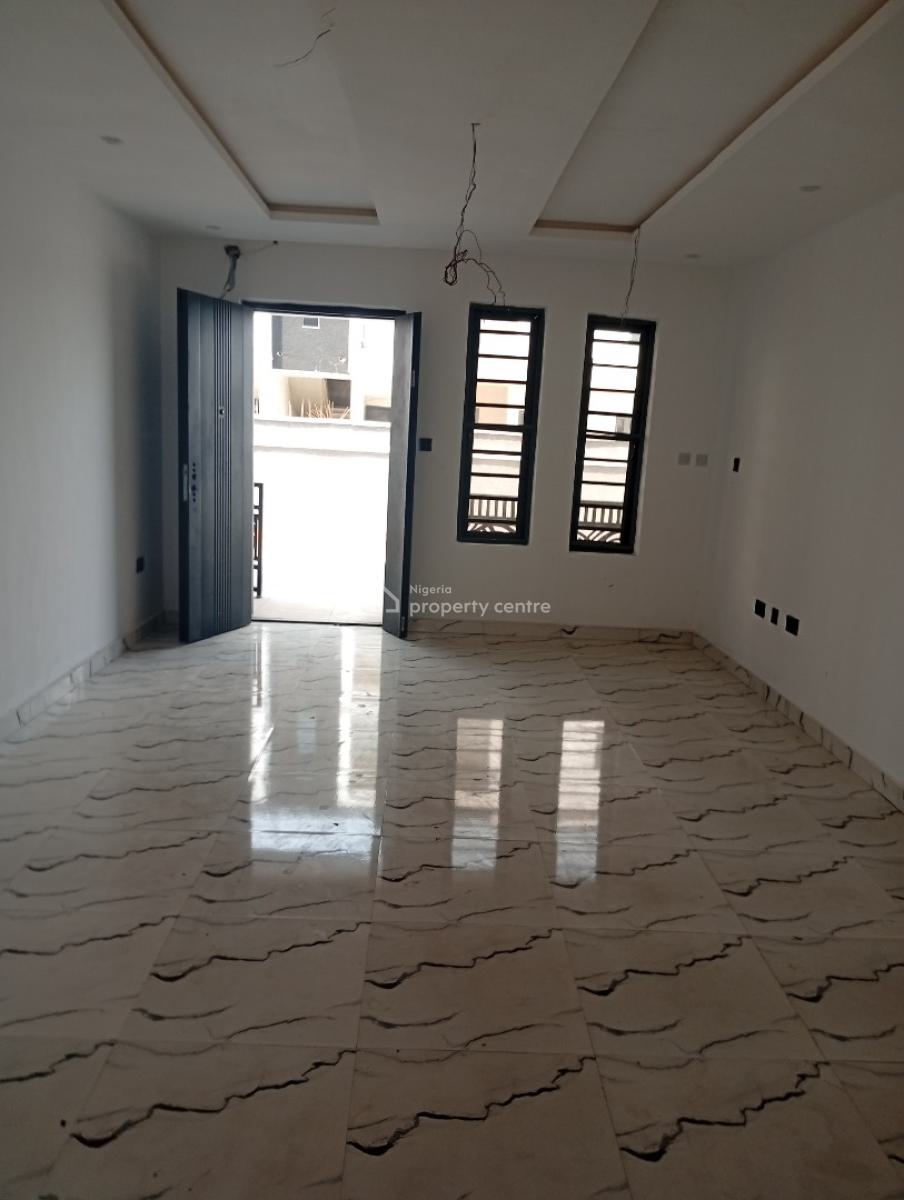 Newly Built 2 Bedrooms Flat, Off Muiz Banire Street, Lekki Phase 2, Lekki, Lagos, Flat / Apartment for Sale