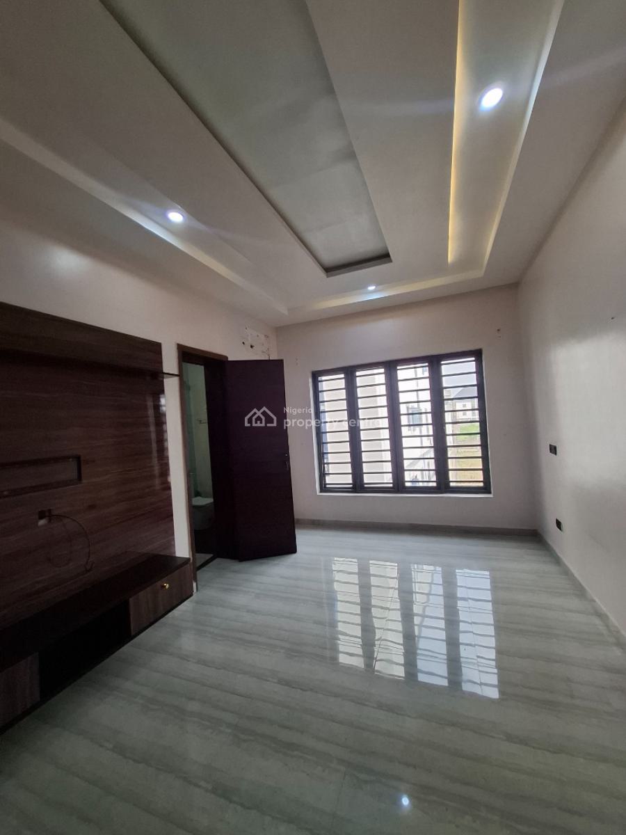Large Serviced Exquisite 4 Bedrooms Duplex with Bq, Jacuzzi, Winterfell Estate, Iponri, Surulere, Lagos, Terraced Duplex for Rent