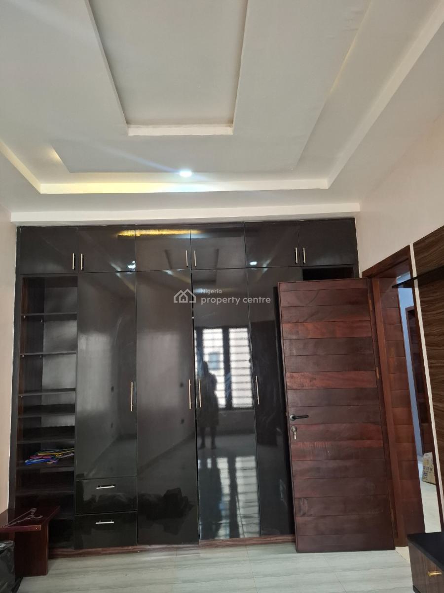 Large Serviced Exquisite 4 Bedrooms Duplex with Bq, Jacuzzi, Winterfell Estate, Iponri, Surulere, Lagos, Terraced Duplex for Rent