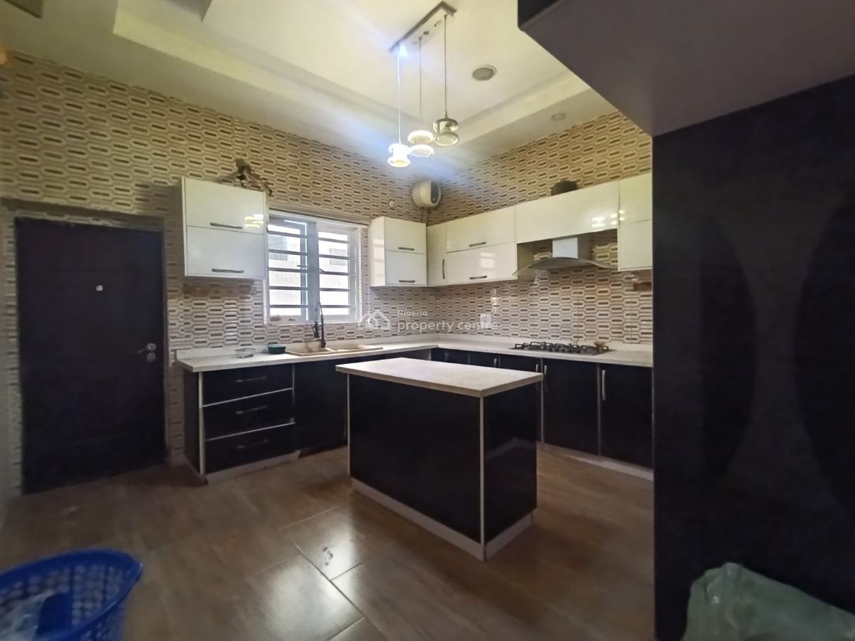 a Cute Mini Flat in an Accessible Location of a Serene Secured Estate, Empire Home, Chevron Alternative, Lekki, Lagos, Mini Flat (room and Parlour) for Rent