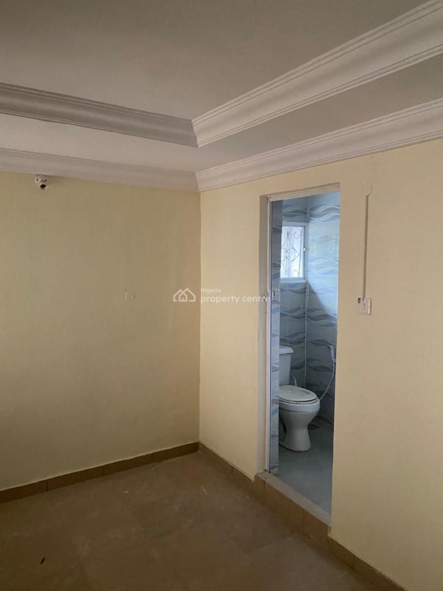 Block of 4 Units of 3 Bedroom Flat with 2 Bedroom Duplex, Randle, Surulere, Lagos, Block of Flats for Sale