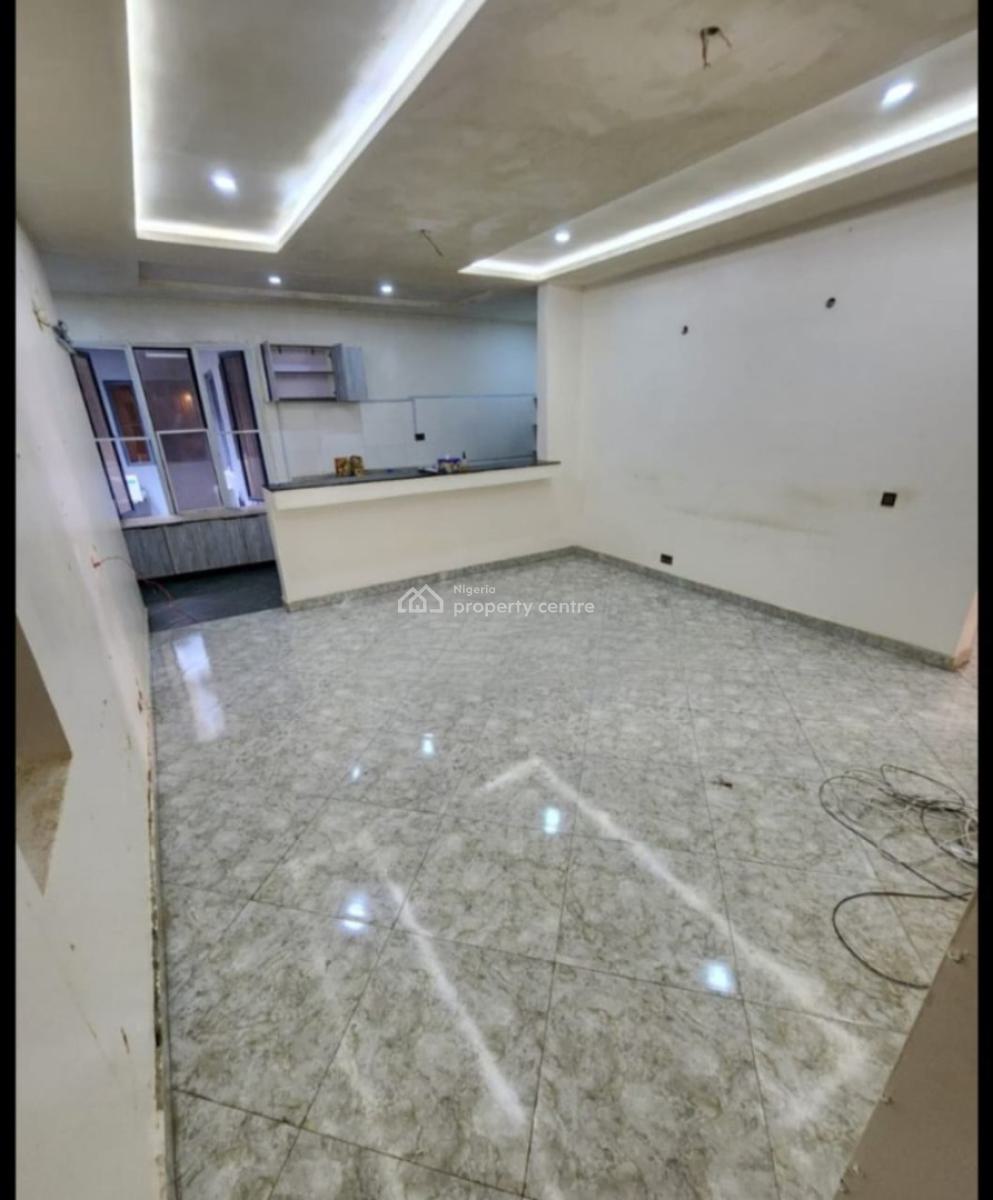 Very Sharp 3 Bedroom Serviced Apartment with Bq, Lekki Phase 1, Lekki, Lagos, Flat / Apartment for Rent