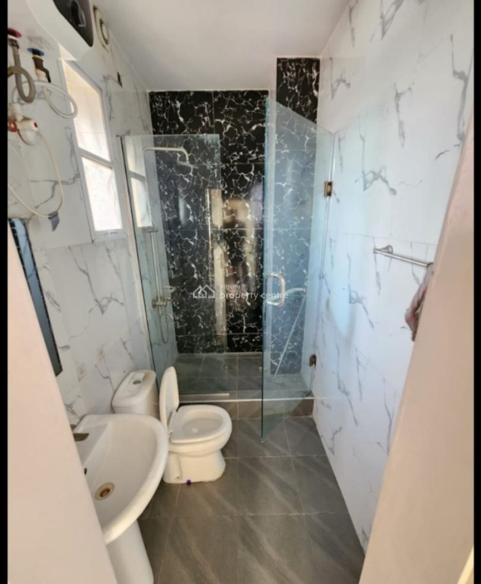 Very Sharp 3 Bedroom Serviced Apartment with Bq, Lekki Phase 1, Lekki, Lagos, Flat / Apartment for Rent