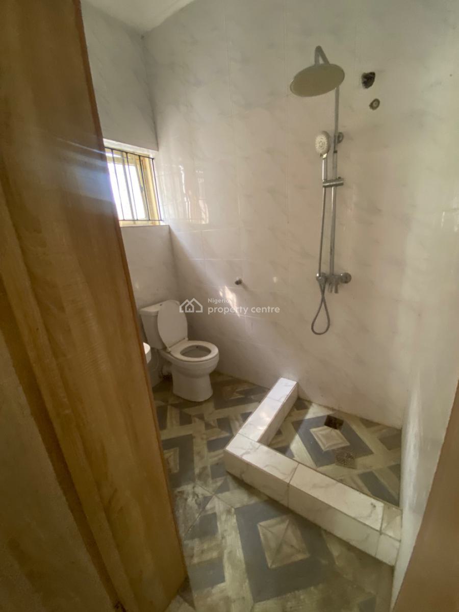 Spacious 3 Bedrooms Apartment, Gra, Abijo, Lekki, Lagos, Flat / Apartment for Rent