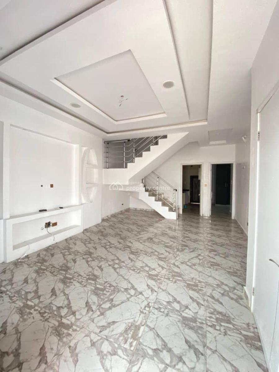 Spacious 4 Bedrooms, Chevron, Lekki, Lagos, Commercial Property for Rent