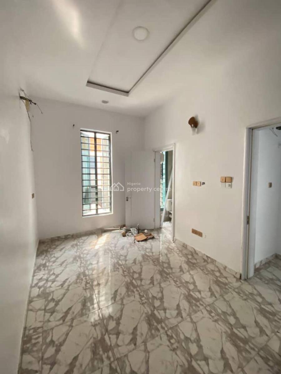 Spacious 4 Bedrooms, Chevron, Lekki, Lagos, Commercial Property for Rent
