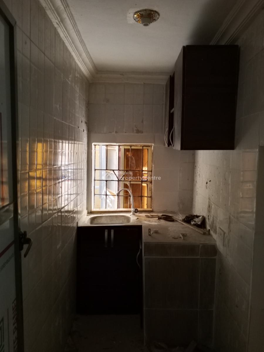 Clean Mini Flat, Okeafa Bus-stop, Oke Afa, Isolo, Lagos, Mini Flat (room and Parlour) for Rent