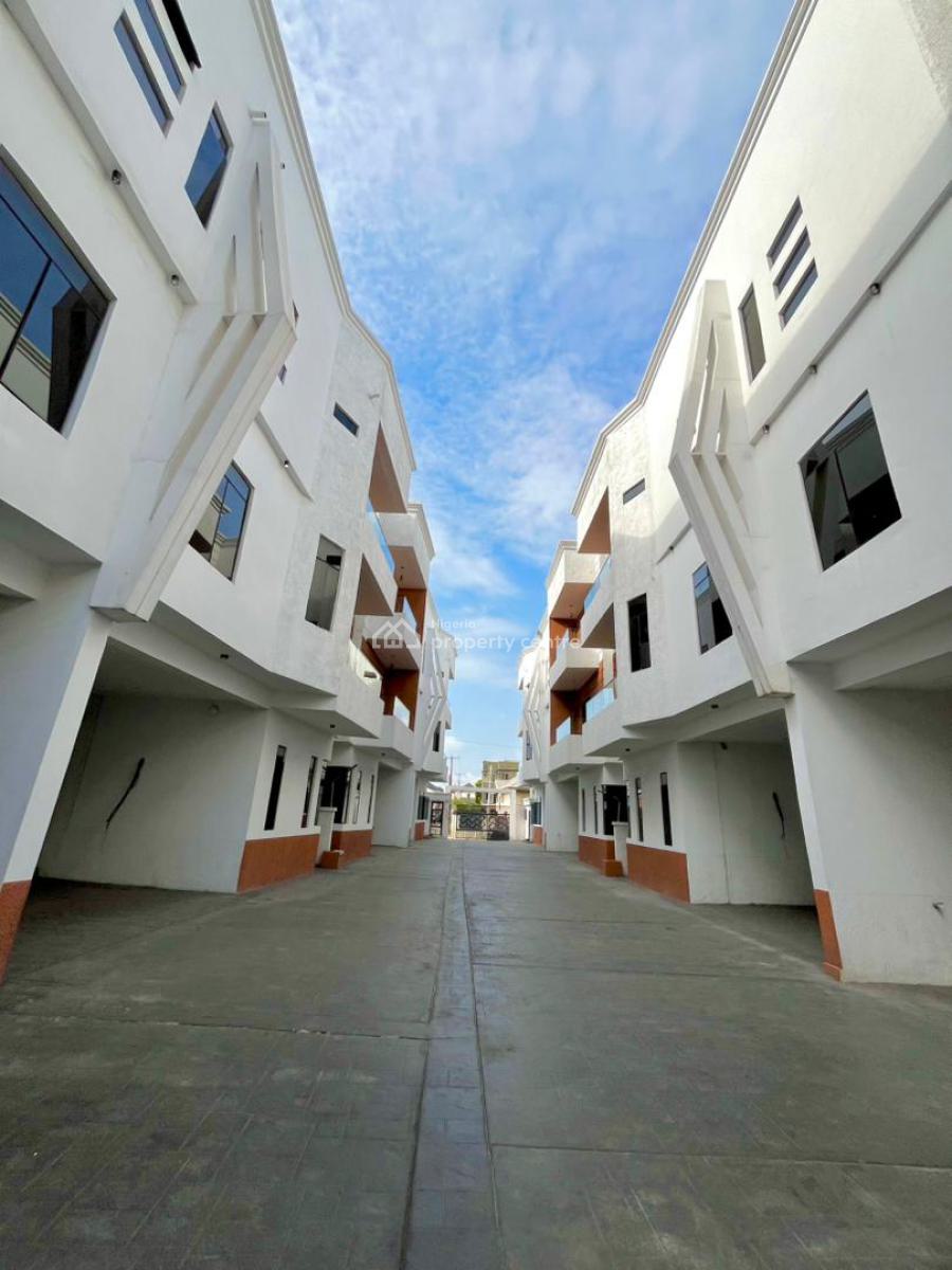4 Bedroom Terraced Duplex, Osapa, Lekki, Lagos, Terraced Duplex for Sale