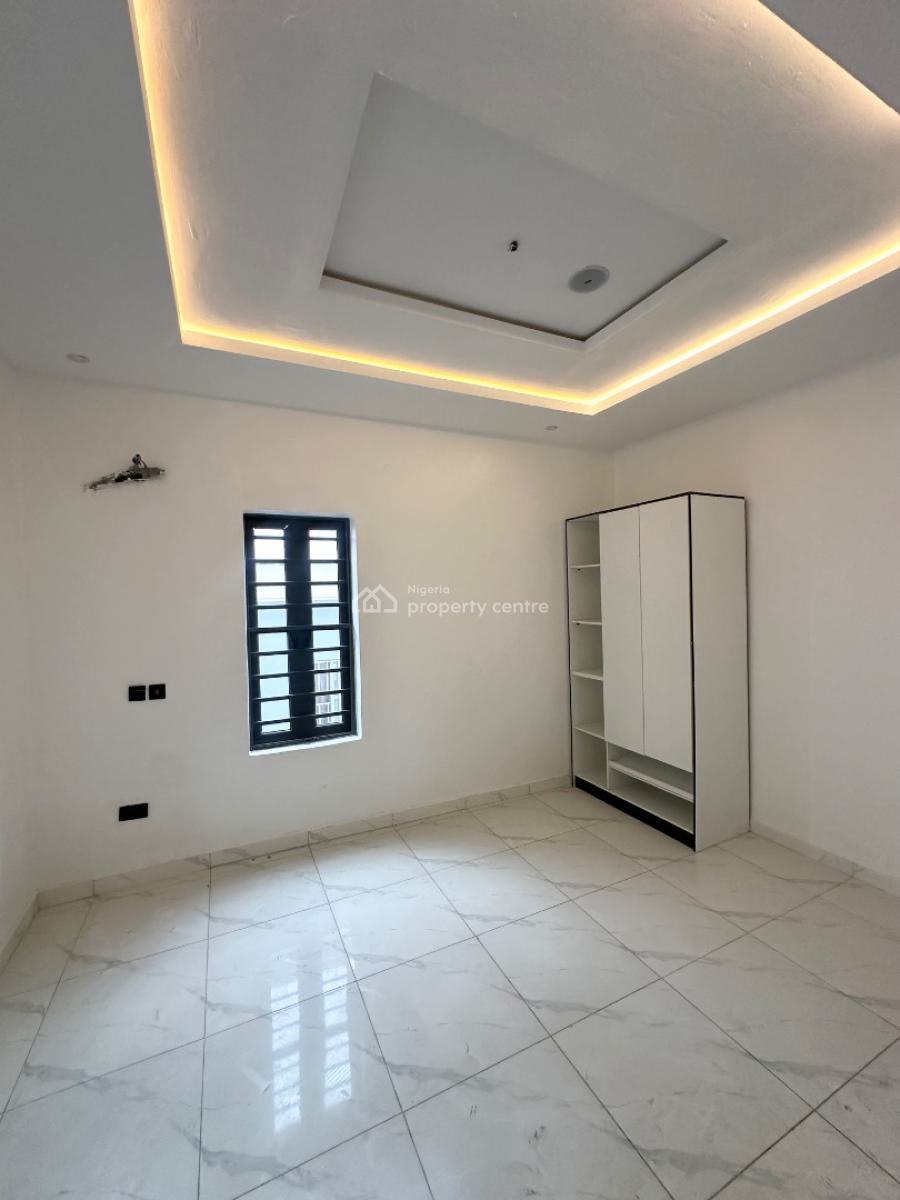 5 Bedroom Semi Detached Duplex with Bq, Ologolo, Lekki, Lagos, Semi-detached Duplex for Rent