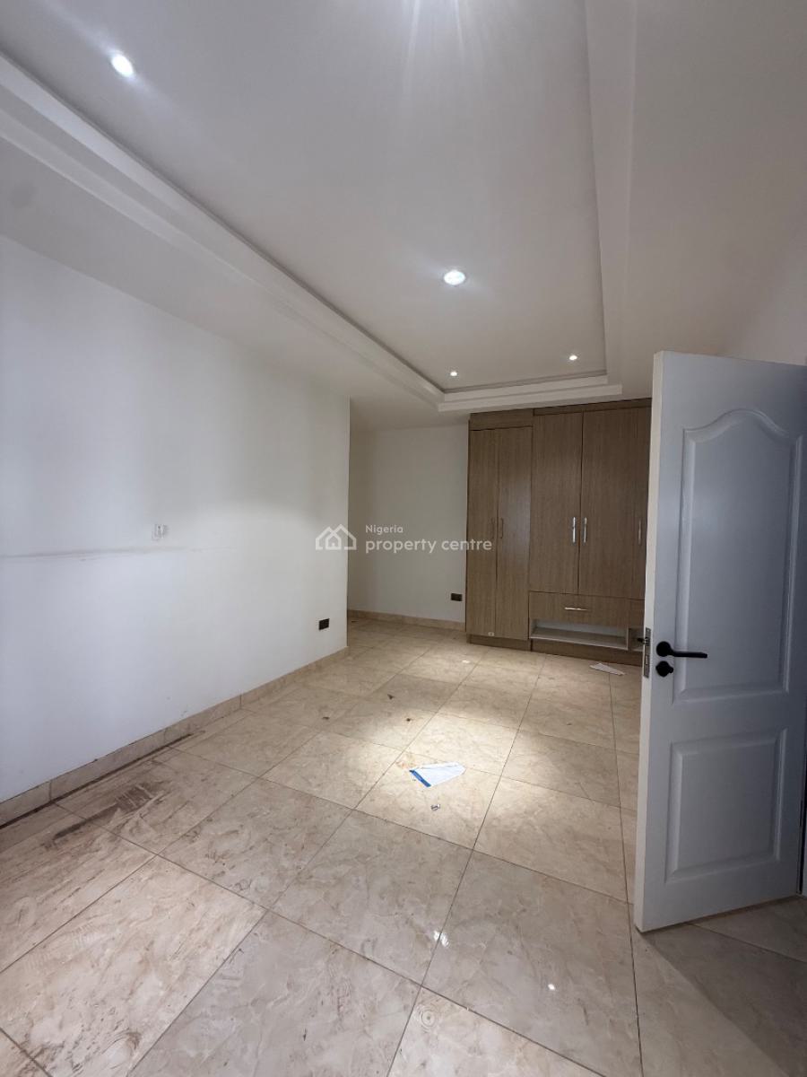 Well Built 3 Bedroom Flat with Bq, Gilmore, Jahi, Abuja, Flat / Apartment for Rent