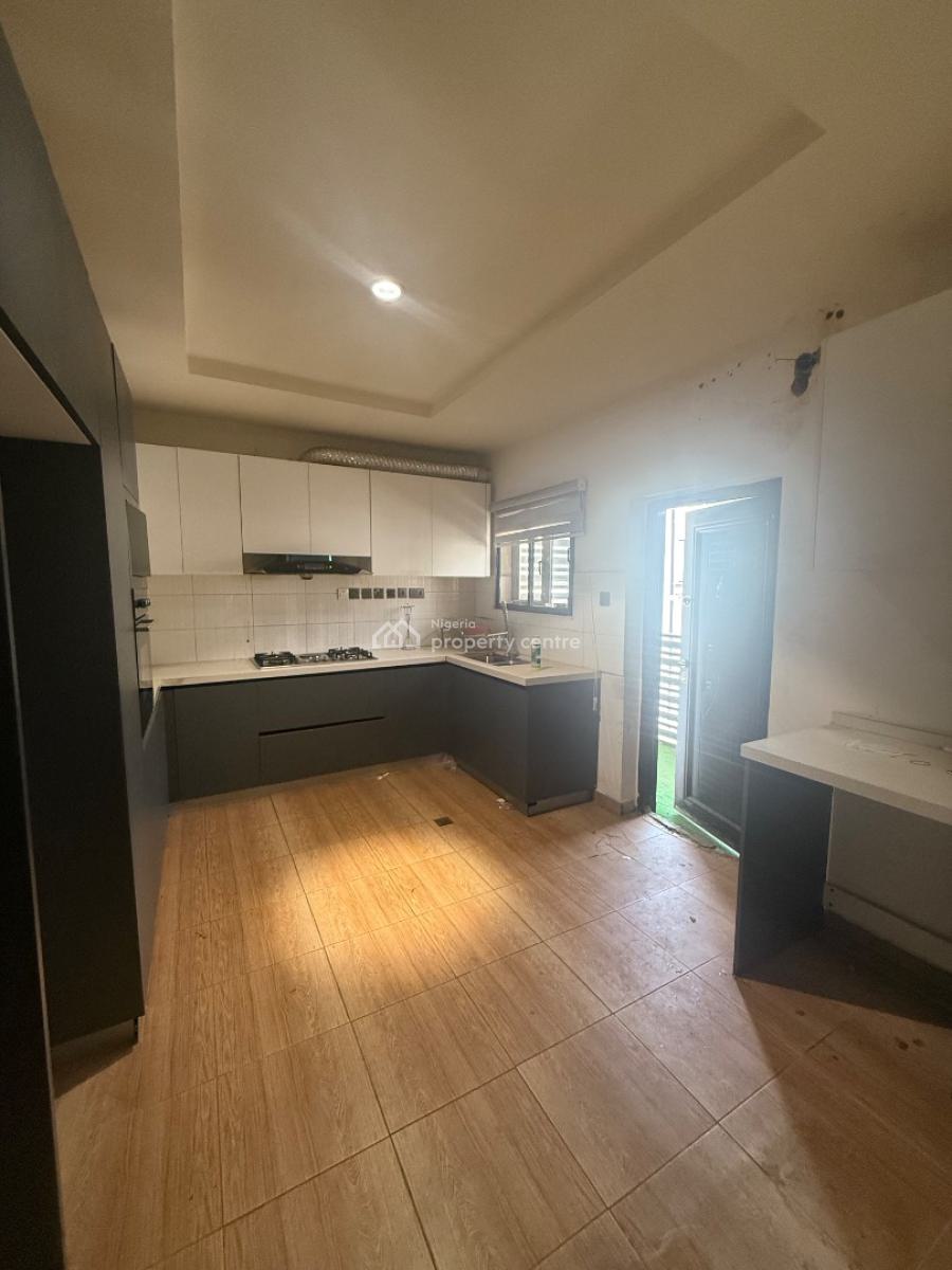 Well Built 3 Bedroom Flat with Bq, Gilmore, Jahi, Abuja, Flat / Apartment for Rent