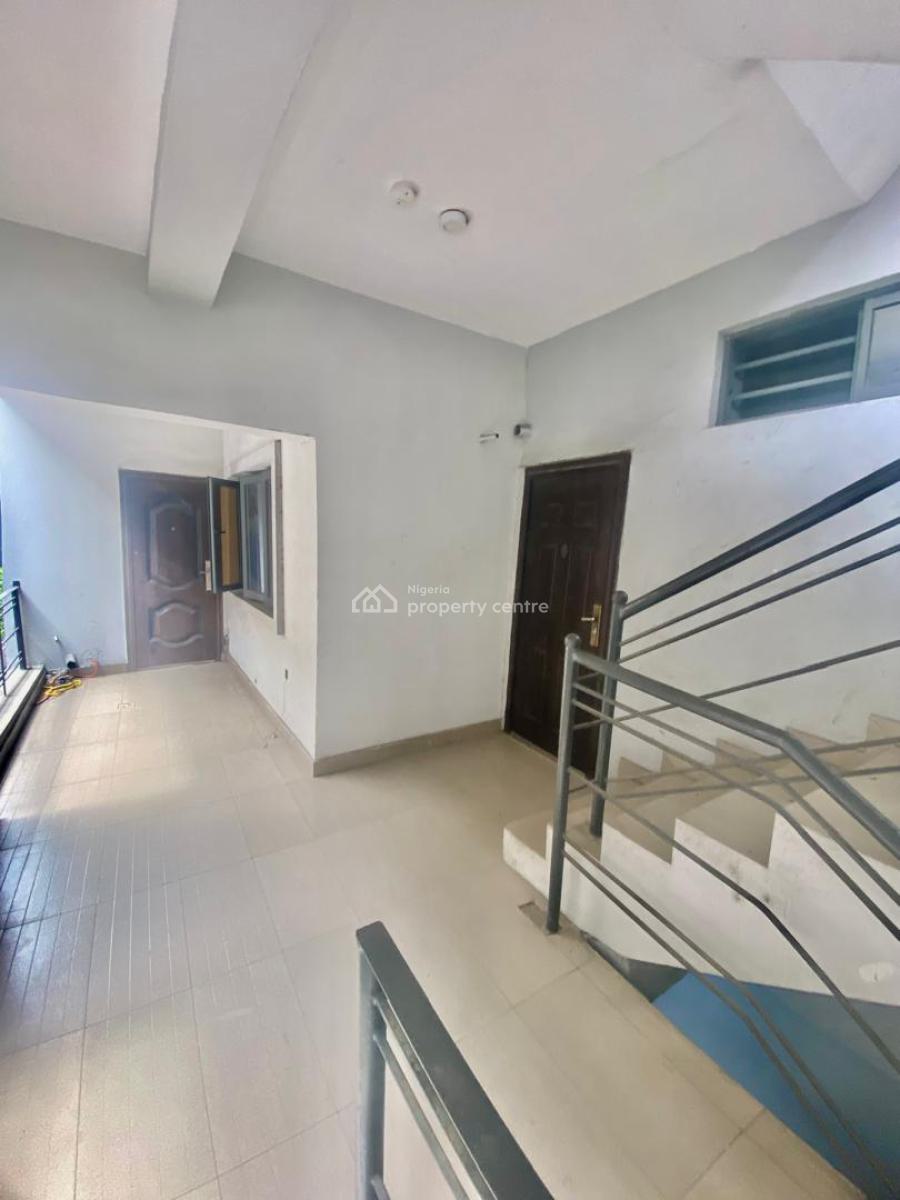 Luxury 3 Bedroom Flat with Bq, Off Chevron Drive Chevron, Lekki Phase 2, Lekki, Lagos, Flat / Apartment for Rent