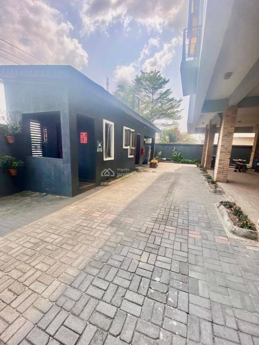 Luxury 3 Bedroom Flat with Bq, Off Chevron Drive Chevron, Lekki Phase 2, Lekki, Lagos, Flat / Apartment for Rent