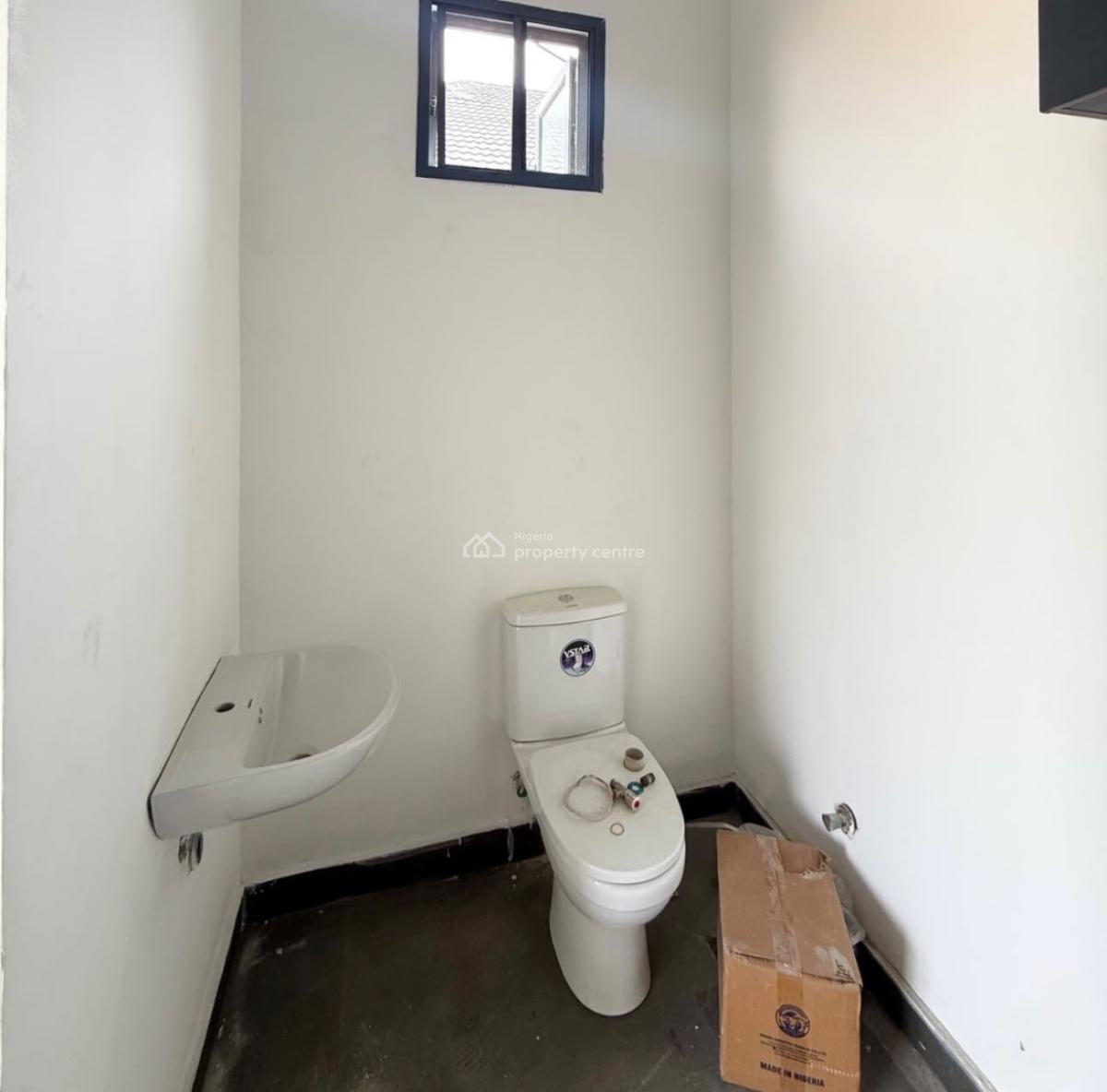 Spacious 2 Bedroom Apartment, Ikate, Lekki, Lagos, Flat / Apartment for Sale