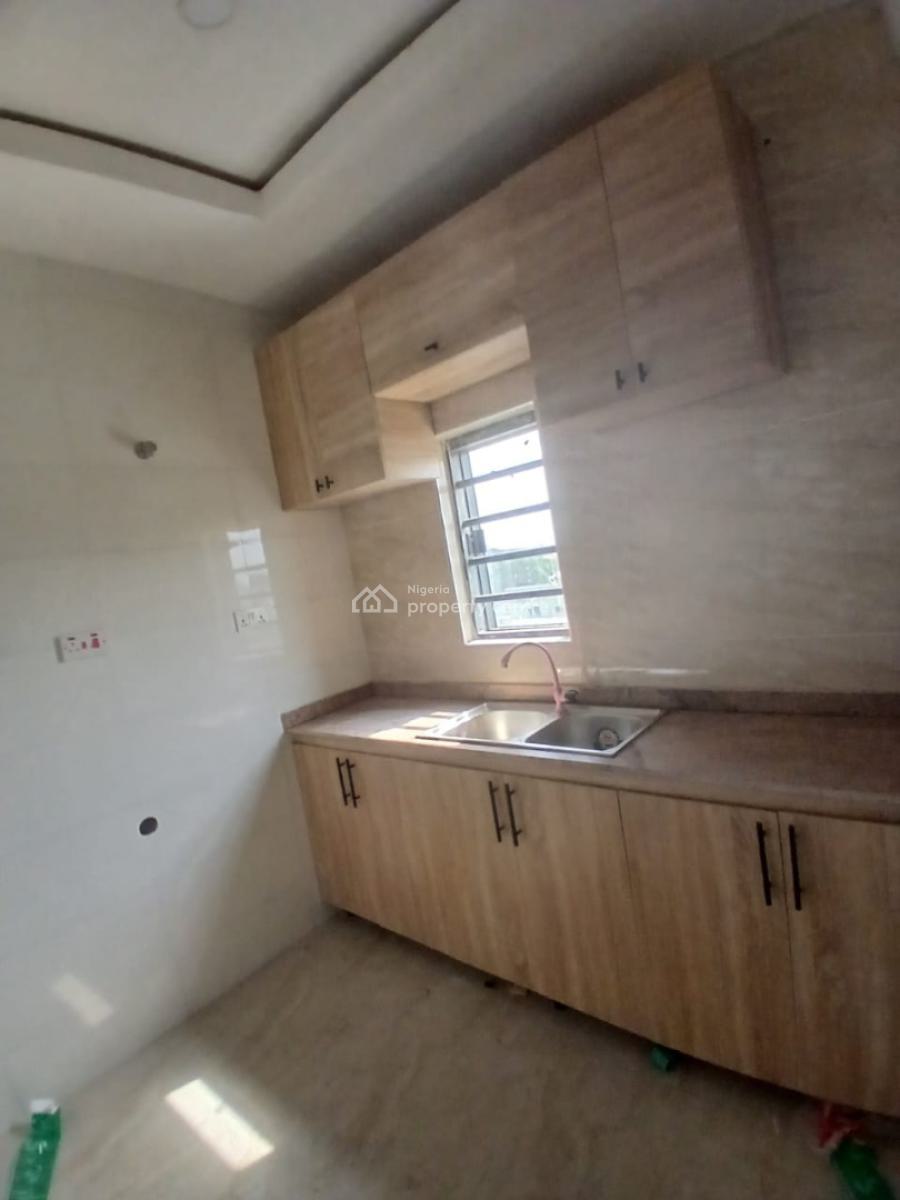 Brand New 2 Bedrooms Apartment, Awoyaya, Ajah, Lagos, Flat / Apartment for Rent