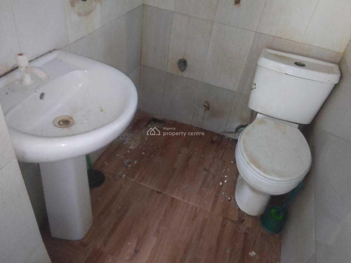 Spacious Luxury 1 Bedroom Flat with Excellent Features, Newtown Estate, Ogombo, Ajah, Lagos, Mini Flat (room and Parlour) for Rent