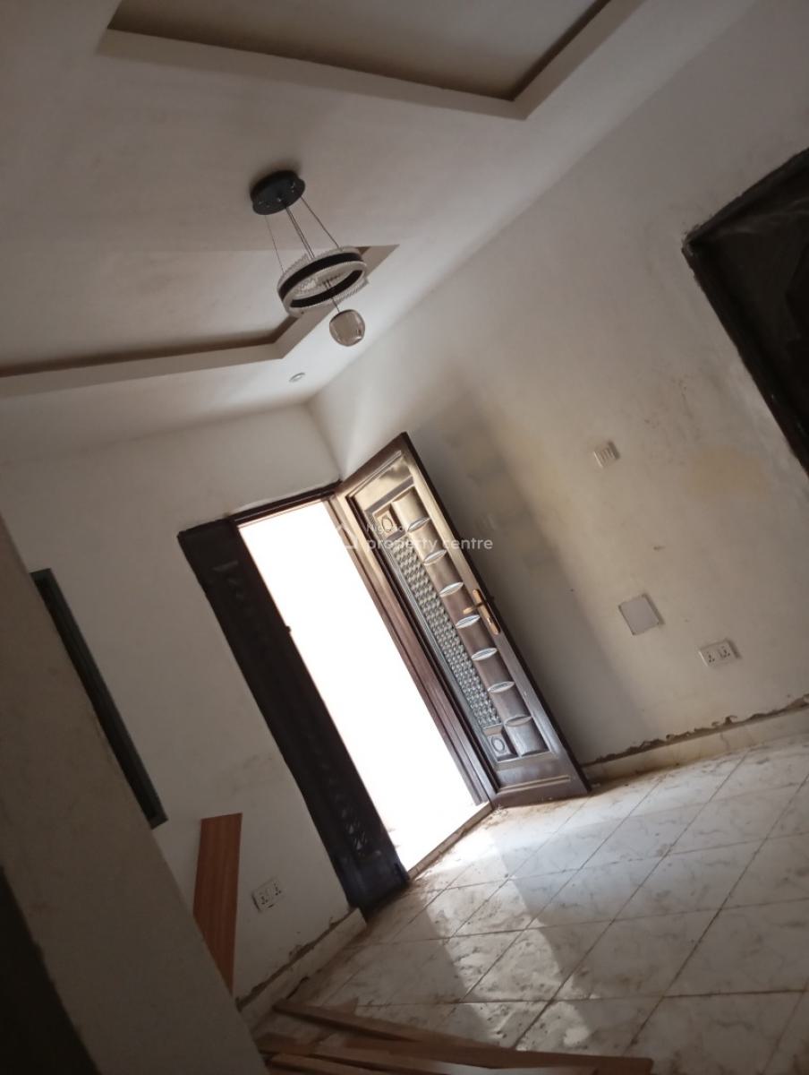 Executive 2 Bedroom Flat, Adisa Akintoye Street Off Demurin Road Ketu Behind Tipper Bus Stop, Alapere, Ketu, Lagos, Flat / Apartment for Rent